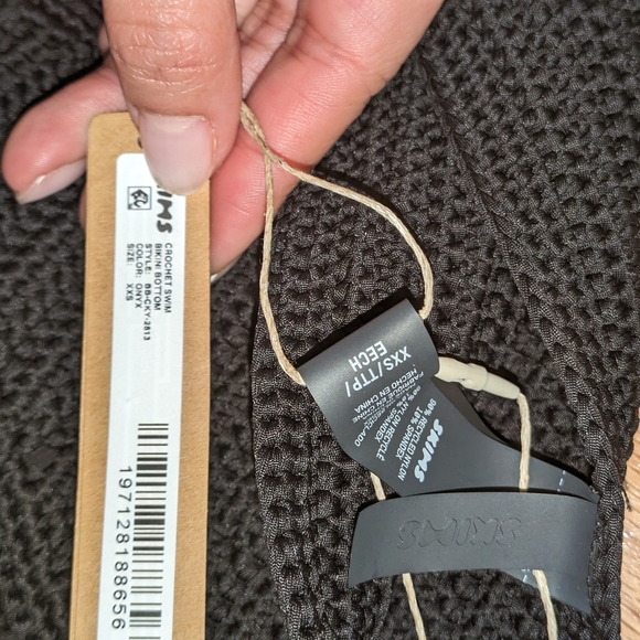 NWT SKIMS CROCHET SWIM BIKINI SET IN ONYX - Picture 6 of 9